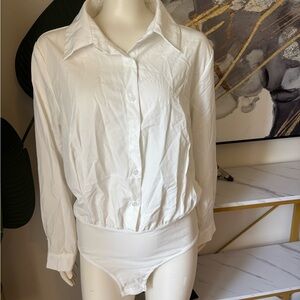 SHEIN White Button-Up Bodysuit